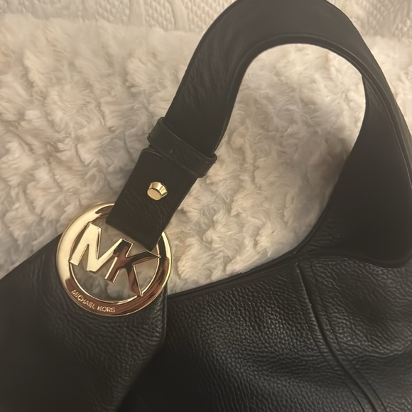 Michael Kors Black Leather Fulton Bag - Picture 4 of 5